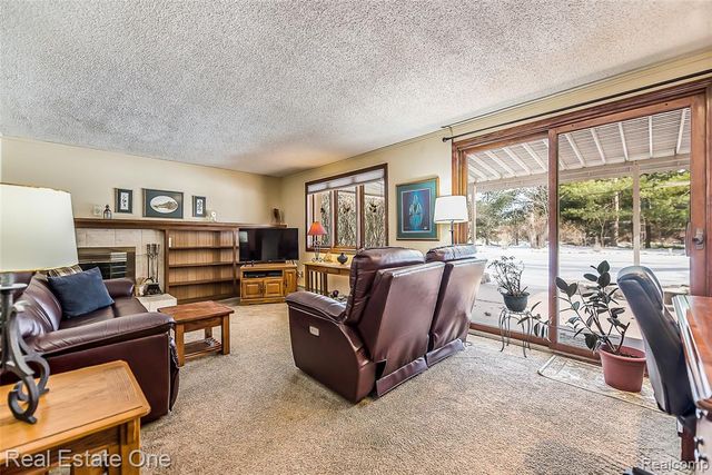 23918 Forest Park Drive, Novi, MI 48374