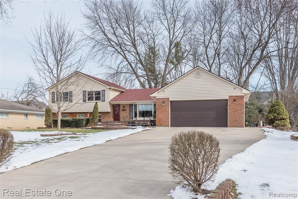 23918 Forest Park Drive, Novi, MI 48374
