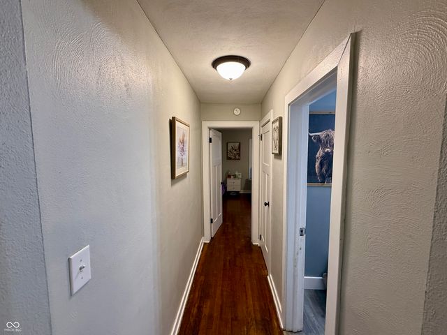 806 S 17th Street, Elwood, IN 46036