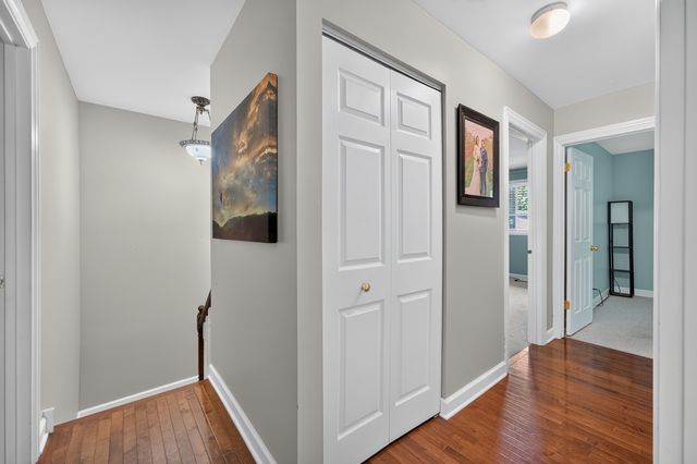1113 Loughborough Court, Wheaton, IL 60189