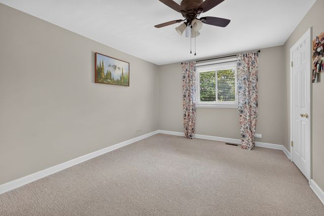 1113 Loughborough Court, Wheaton, IL 60189