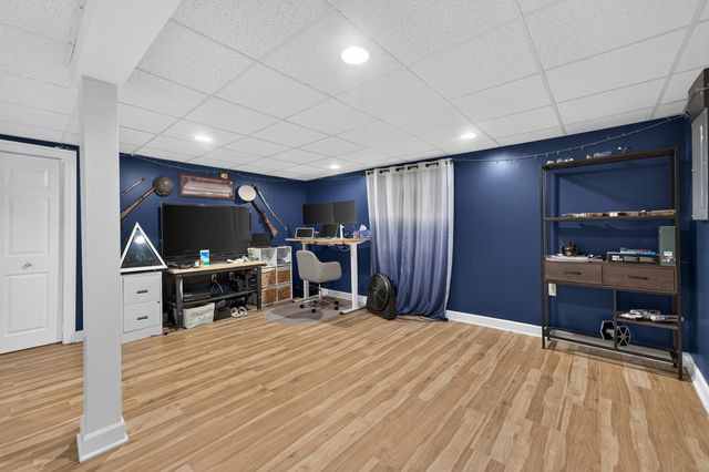 1113 Loughborough Court, Wheaton, IL 60189