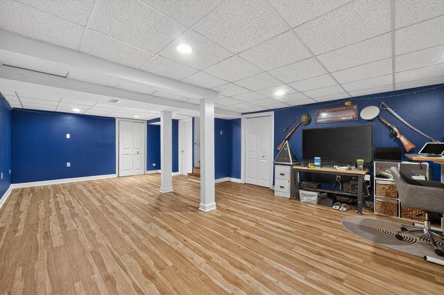 1113 Loughborough Court, Wheaton, IL 60189