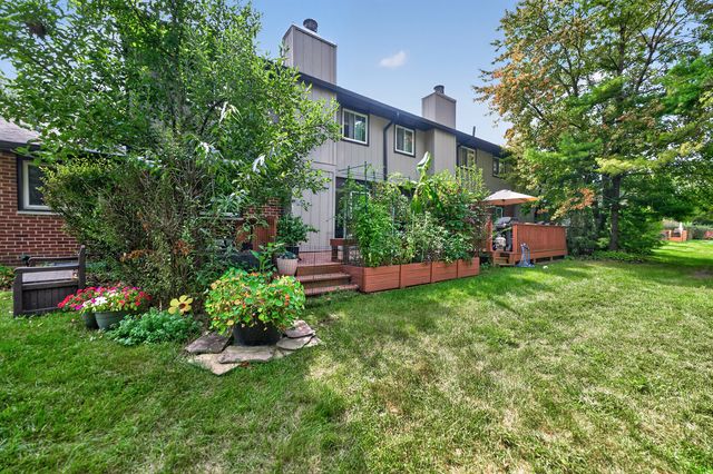 1113 Loughborough Court, Wheaton, IL 60189