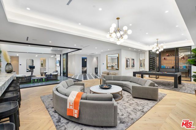 608 N Alpine Drive, Beverly Hills, CA 90210