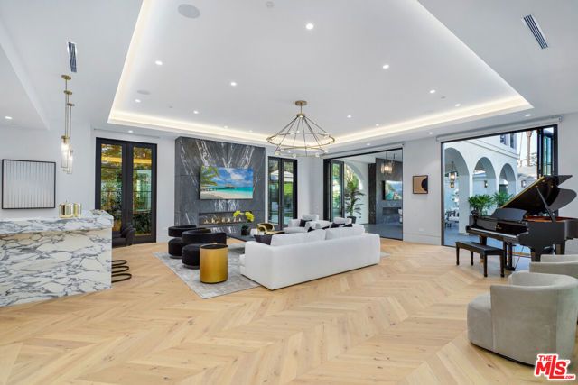 608 N Alpine Drive, Beverly Hills, CA 90210