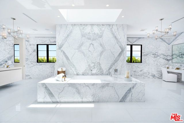 608 N Alpine Drive, Beverly Hills, CA 90210