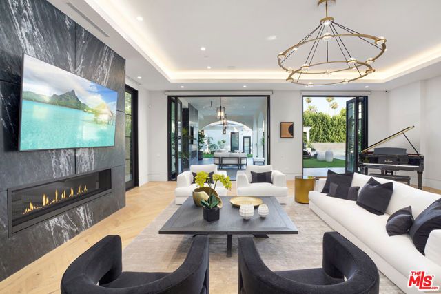608 N Alpine Drive, Beverly Hills, CA 90210