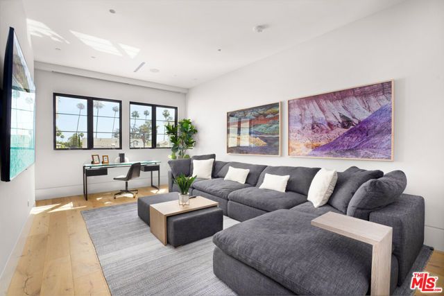 608 N Alpine Drive, Beverly Hills, CA 90210