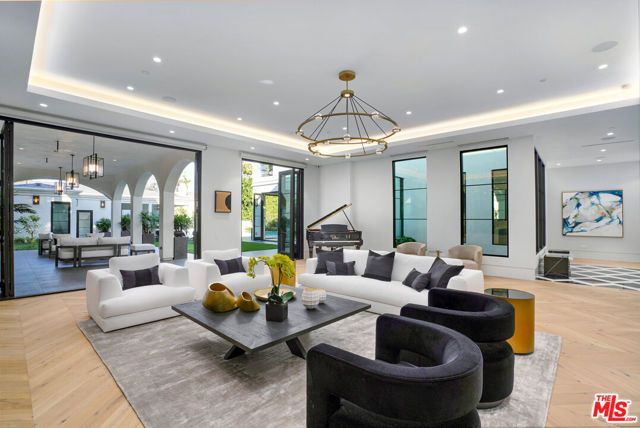 608 N Alpine Drive, Beverly Hills, CA 90210