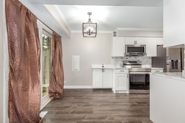 2212 Cardinal Court, Schaumburg, IL 60194