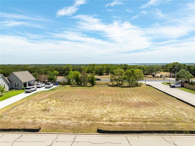 220 Wycliff Drive, Waco, TX 76633
