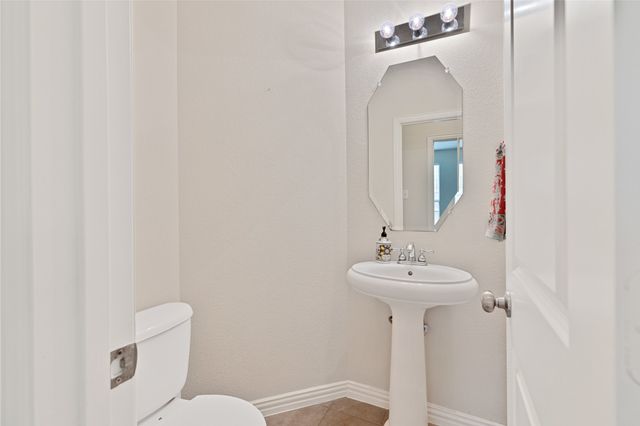 7913 Hannah Street, Plano, TX 75025