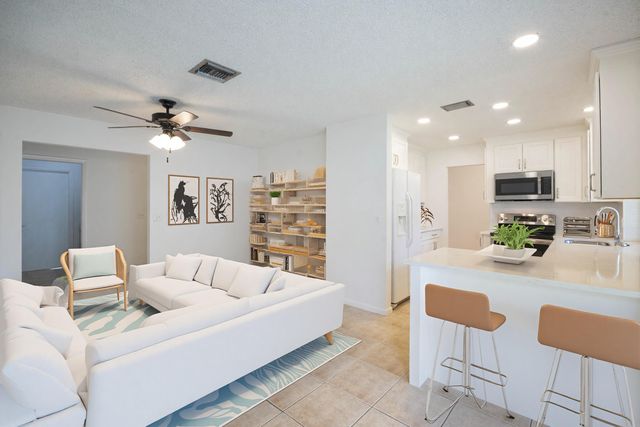 18020 Palm Point Drive, Jupiter, FL 33458