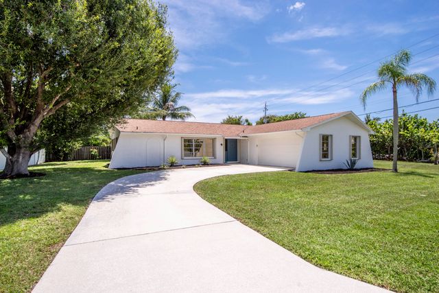 18020 Palm Point Drive, Jupiter, FL 33458
