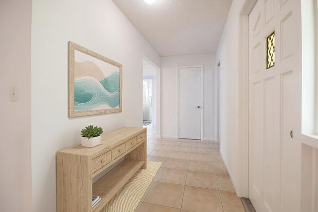 18020 Palm Point Drive, Jupiter, FL 33458