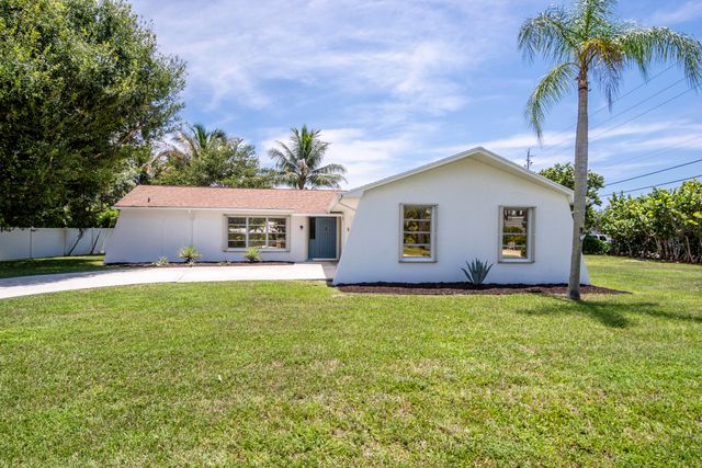 18020 Palm Point Drive, Jupiter, FL 33458