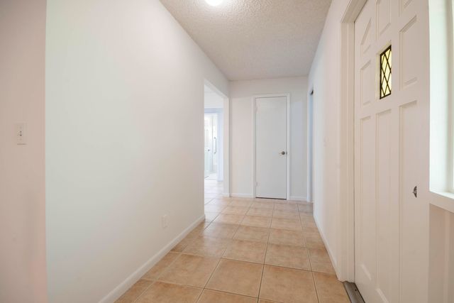 18020 Palm Point Drive, Jupiter, FL 33458