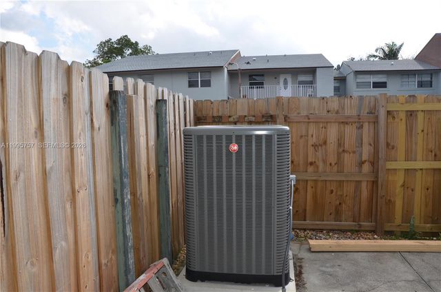 15431 SW 81st Cir Ln 56, Miami, FL 33193