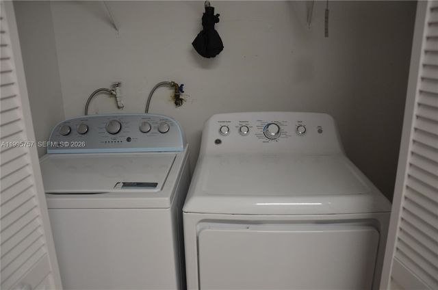 15431 SW 81st Cir Ln 56, Miami, FL 33193