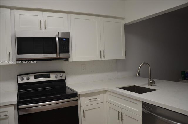 15431 SW 81st Cir Ln 56, Miami, FL 33193