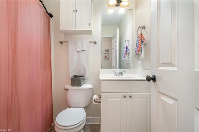 80 Harris Farm Court, Thomasville, NC 27360
