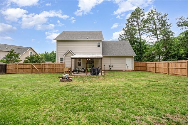 80 Harris Farm Court, Thomasville, NC 27360