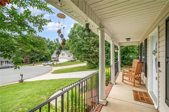 80 Harris Farm Court, Thomasville, NC 27360