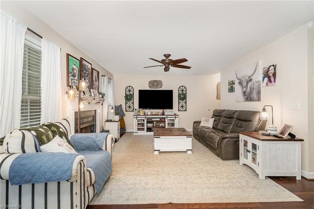 80 Harris Farm Court, Thomasville, NC 27360