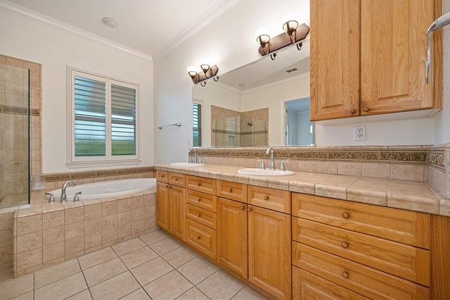 2324 Luciana Way, Roseville, CA 95661