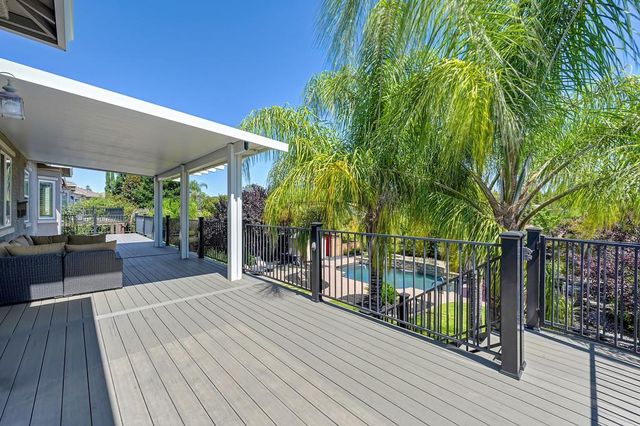 2324 Luciana Way, Roseville, CA 95661