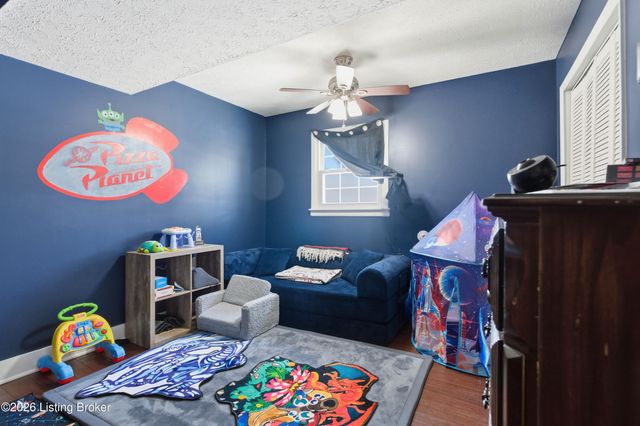 3301 Stony Brook Dr, Jeffersontown, KY 40299