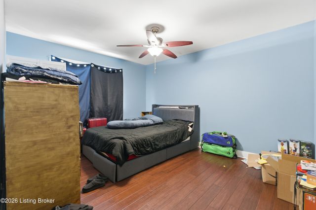 3301 Stony Brook Dr, Jeffersontown, KY 40299