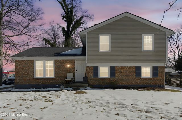 3301 Stony Brook Dr, Jeffersontown, KY 40299