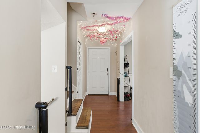 3301 Stony Brook Dr, Jeffersontown, KY 40299