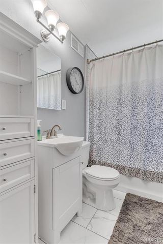 6800 Wanda Avenue, St Louis, MO 63116