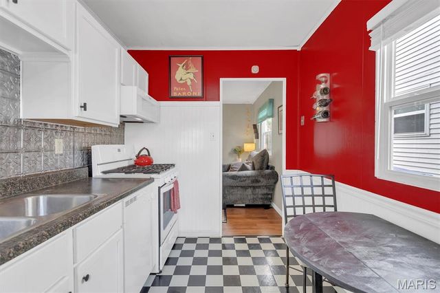 6800 Wanda Avenue, St Louis, MO 63116