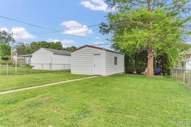 6800 Wanda Avenue, St Louis, MO 63116