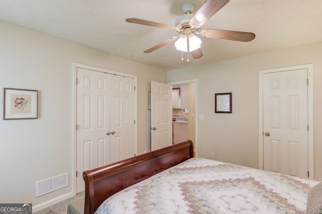 1584 Lakemont Drive, Grayson, GA 30017