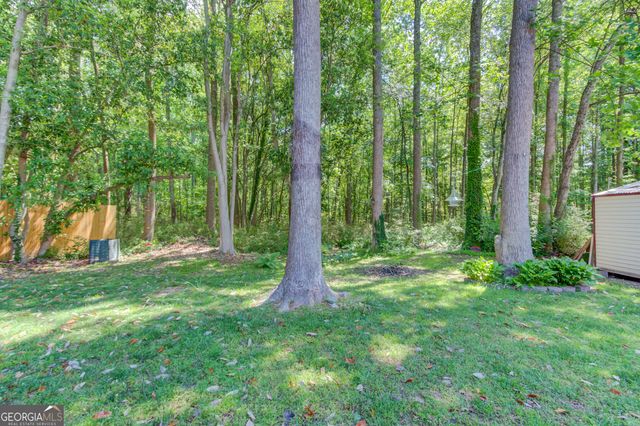 1584 Lakemont Drive, Grayson, GA 30017