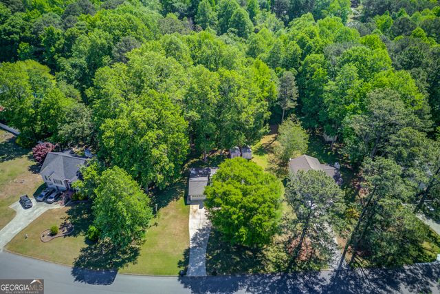 1584 Lakemont Drive, Grayson, GA 30017