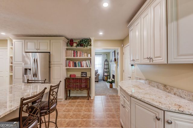 1584 Lakemont Drive, Grayson, GA 30017