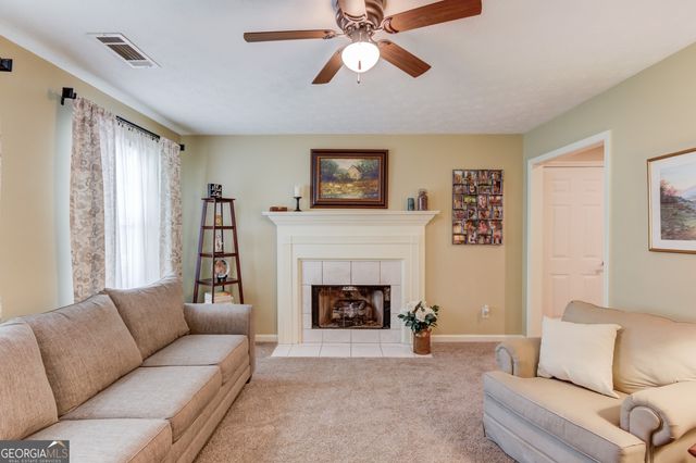 1584 Lakemont Drive, Grayson, GA 30017