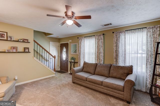 1584 Lakemont Drive, Grayson, GA 30017