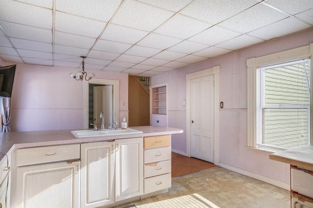 832 Clay Street, Manchester, NH 03103