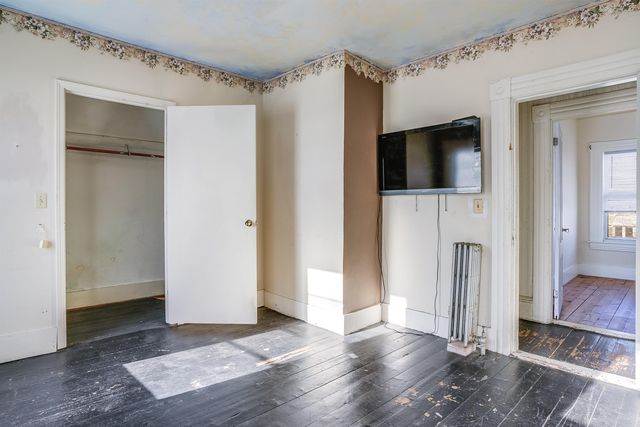 832 Clay Street, Manchester, NH 03103