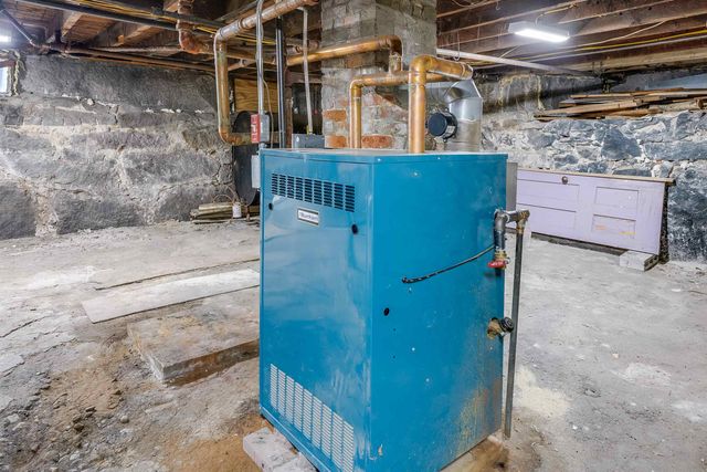 832 Clay Street, Manchester, NH 03103