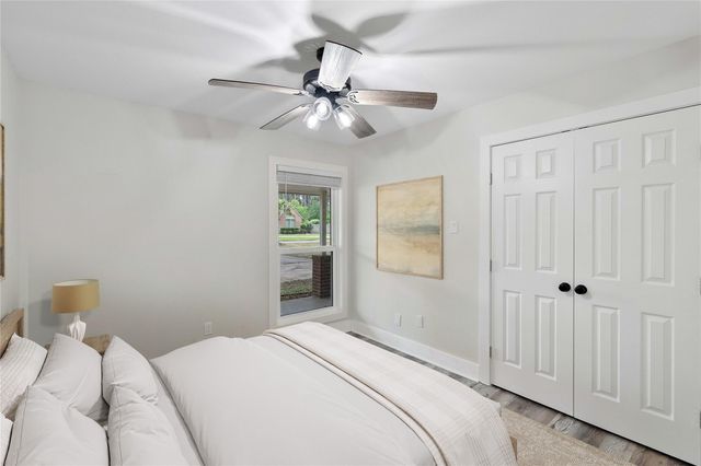 655 Avenue L, Dickinson, TX 77539