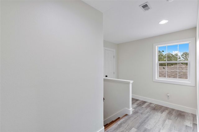 655 Avenue L, Dickinson, TX 77539