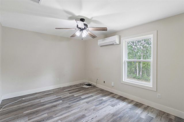655 Avenue L, Dickinson, TX 77539